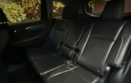 Toyota Highlander III, 2014 год, 3 100 000 рублей, 21 фотография