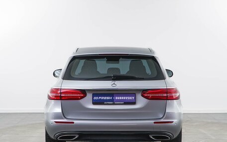 Mercedes-Benz E-Класс, 2020 год, 3 185 600 рублей, 4 фотография