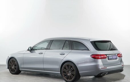 Mercedes-Benz E-Класс, 2020 год, 3 185 600 рублей, 2 фотография