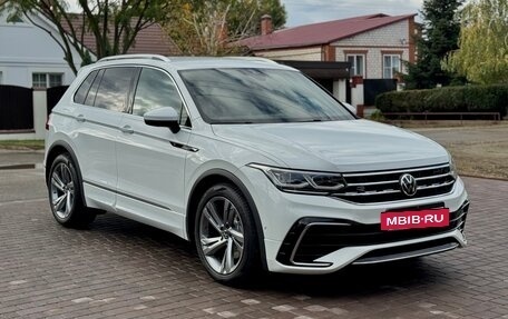Volkswagen Tiguan II, 2021 год, 3 799 000 рублей, 5 фотография
