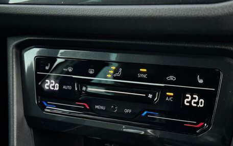 Volkswagen Tiguan II, 2021 год, 3 799 000 рублей, 38 фотография