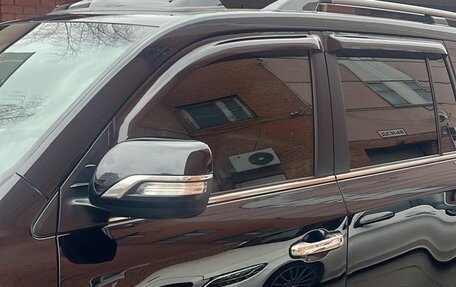 Toyota Land Cruiser 200, 2017 год, 6 550 000 рублей, 2 фотография