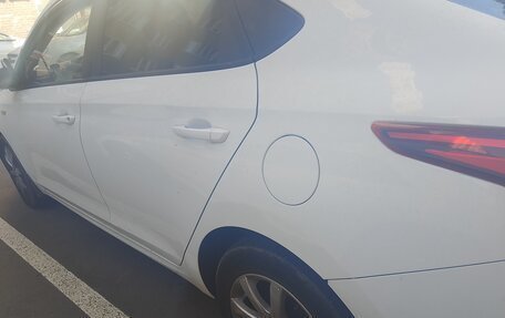 Hyundai Solaris II рестайлинг, 2017 год, 1 200 000 рублей, 2 фотография
