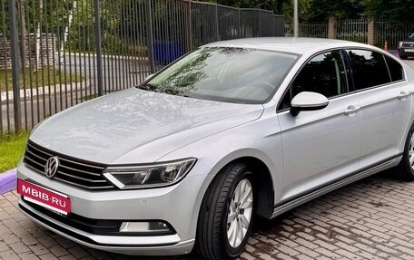 Volkswagen Passat B8 рестайлинг, 2018 год, 1 950 000 рублей, 16 фотография