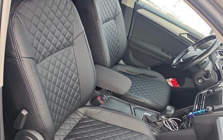 Volkswagen Tiguan II, 2017 год, 1 900 000 рублей, 12 фотография
