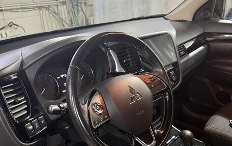 Mitsubishi Outlander III рестайлинг 3, 2019 год, 2 150 000 рублей, 11 фотография