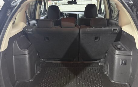 Mitsubishi Outlander III рестайлинг 3, 2019 год, 2 150 000 рублей, 8 фотография