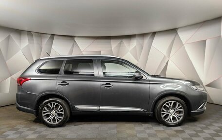 Mitsubishi Outlander III рестайлинг 3, 2016 год, 1 595 000 рублей, 4 фотография