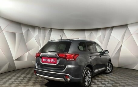 Mitsubishi Outlander III рестайлинг 3, 2016 год, 1 595 000 рублей, 2 фотография