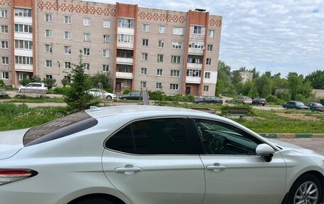 Toyota Camry, 2021 год, 2 200 000 рублей, 1 фотография