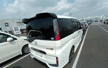 Honda Stepwgn IV, 2017 год, 1 850 000 рублей, 4 фотография