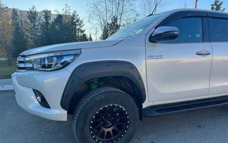 Toyota Hilux VIII, 2018 год, 4 700 000 рублей, 3 фотография