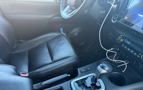 Toyota Hilux VIII, 2018 год, 4 700 000 рублей, 18 фотография
