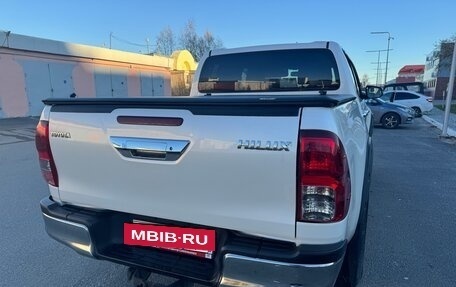 Toyota Hilux VIII, 2018 год, 4 700 000 рублей, 11 фотография