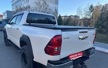 Toyota Hilux VIII, 2018 год, 4 700 000 рублей, 12 фотография