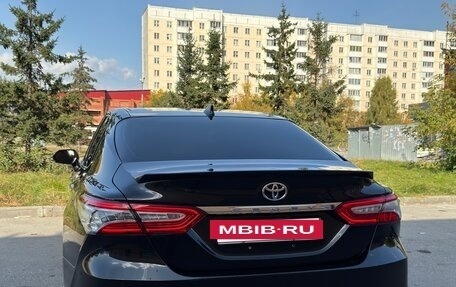 Toyota Camry, 2023 год, 3 450 000 рублей, 5 фотография