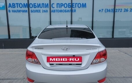 Hyundai Solaris II рестайлинг, 2013 год, 780 000 рублей, 4 фотография