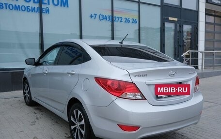 Hyundai Solaris II рестайлинг, 2013 год, 780 000 рублей, 3 фотография