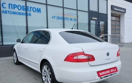 Skoda Superb III рестайлинг, 2008 год, 840 000 рублей, 3 фотография