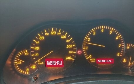 Toyota Avensis III рестайлинг, 2005 год, 750 000 рублей, 4 фотография