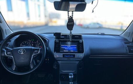 Toyota Land Cruiser Prado 150 рестайлинг 2, 2018 год, 5 100 000 рублей, 8 фотография