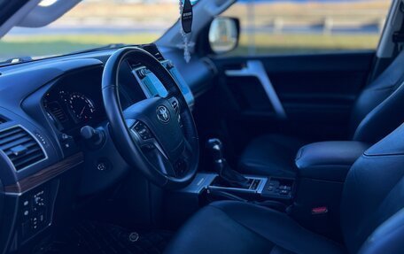 Toyota Land Cruiser Prado 150 рестайлинг 2, 2018 год, 5 100 000 рублей, 9 фотография