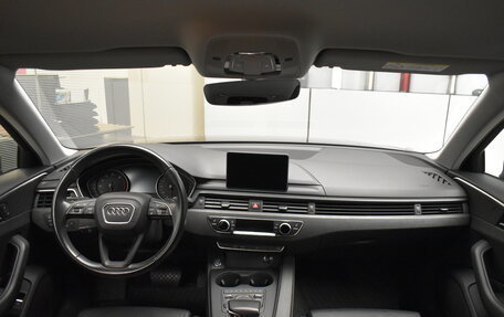 Audi A4, 2019 год, 2 400 000 рублей, 9 фотография