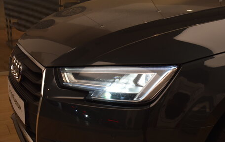 Audi A4, 2019 год, 2 400 000 рублей, 23 фотография