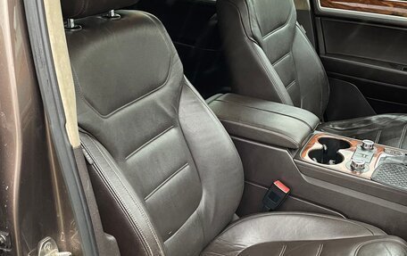 Volkswagen Touareg III, 2010 год, 1 700 000 рублей, 4 фотография