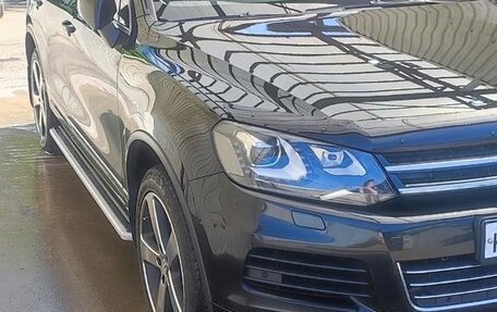 Volkswagen Touareg III, 2011 год, 2 350 000 рублей, 13 фотография