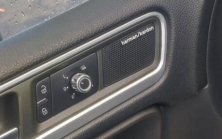 Volkswagen Touareg III, 2011 год, 2 350 000 рублей, 7 фотография