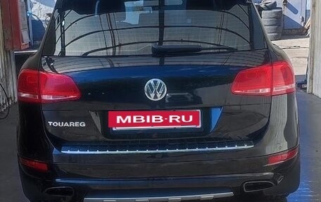 Volkswagen Touareg III, 2011 год, 2 350 000 рублей, 22 фотография