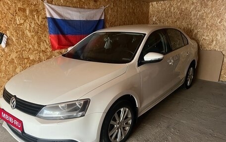 Volkswagen Jetta VI, 2012 год, 1 050 000 рублей, 3 фотография