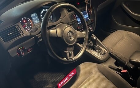 Volkswagen Jetta VI, 2012 год, 1 050 000 рублей, 8 фотография