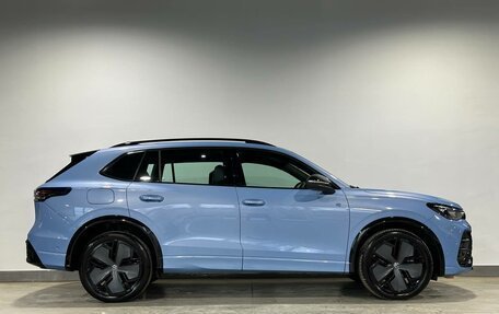 Volkswagen Tiguan, 2024 год, 4 390 000 рублей, 5 фотография