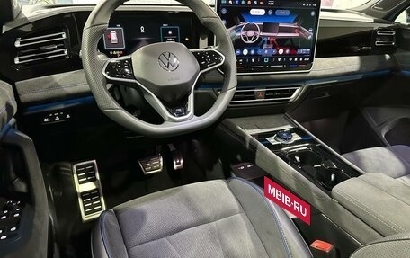 Volkswagen Tiguan, 2024 год, 4 390 000 рублей, 14 фотография