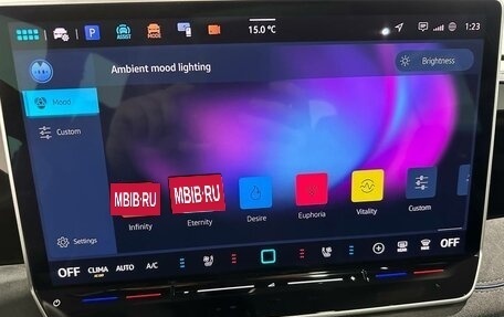 Volkswagen Tiguan, 2024 год, 4 390 000 рублей, 23 фотография