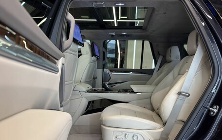Cadillac Escalade V, 2025 год, 21 700 000 рублей, 28 фотография