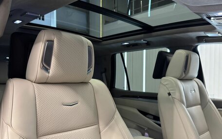 Cadillac Escalade V, 2025 год, 21 700 000 рублей, 25 фотография