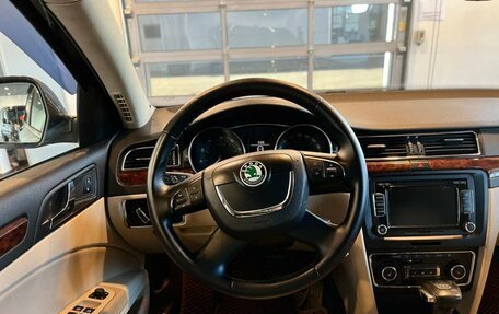 Skoda Superb III рестайлинг, 2009 год, 600 000 рублей, 10 фотография