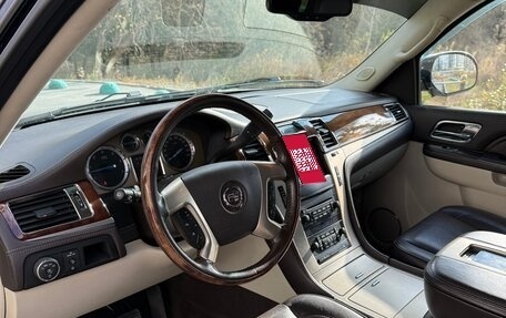 Cadillac Escalade III, 2012 год, 2 300 000 рублей, 22 фотография