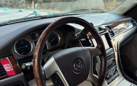 Cadillac Escalade III, 2012 год, 2 300 000 рублей, 23 фотография