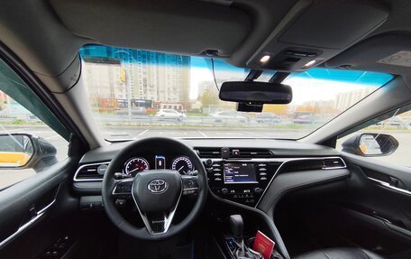 Toyota Camry, 2020 год, 1 750 000 рублей, 5 фотография