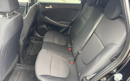 Hyundai Solaris II рестайлинг, 2015 год, 999 000 рублей, 12 фотография