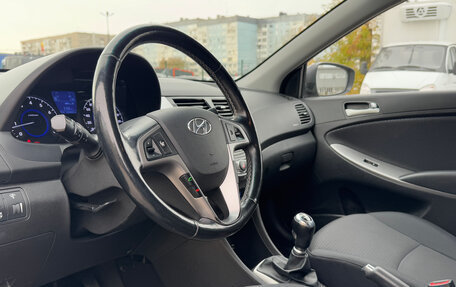 Hyundai Solaris II рестайлинг, 2015 год, 999 000 рублей, 17 фотография