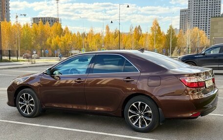 Toyota Camry, 2017 год, 2 350 000 рублей, 3 фотография