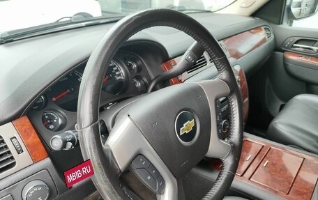 Chevrolet Tahoe III, 2013 год, 1 949 000 рублей, 14 фотография