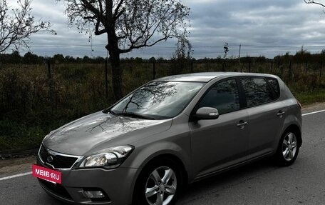 KIA cee'd I рестайлинг, 2011 год, 850 000 рублей, 5 фотография