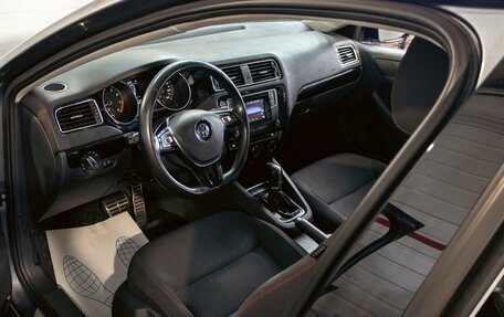 Volkswagen Jetta VI, 2017 год, 1 355 000 рублей, 13 фотография