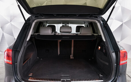 Volkswagen Touareg III, 2012 год, 1 950 000 рублей, 21 фотография